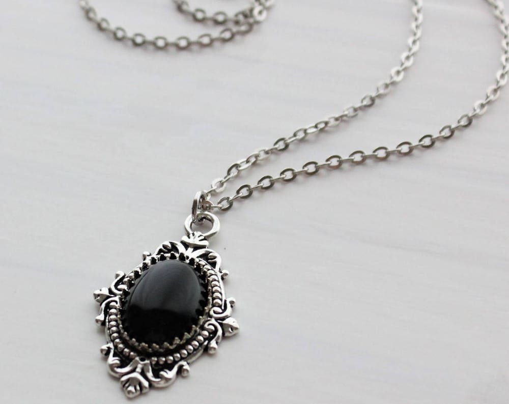 Black Onyx Necklace. Gemstone Necklace.