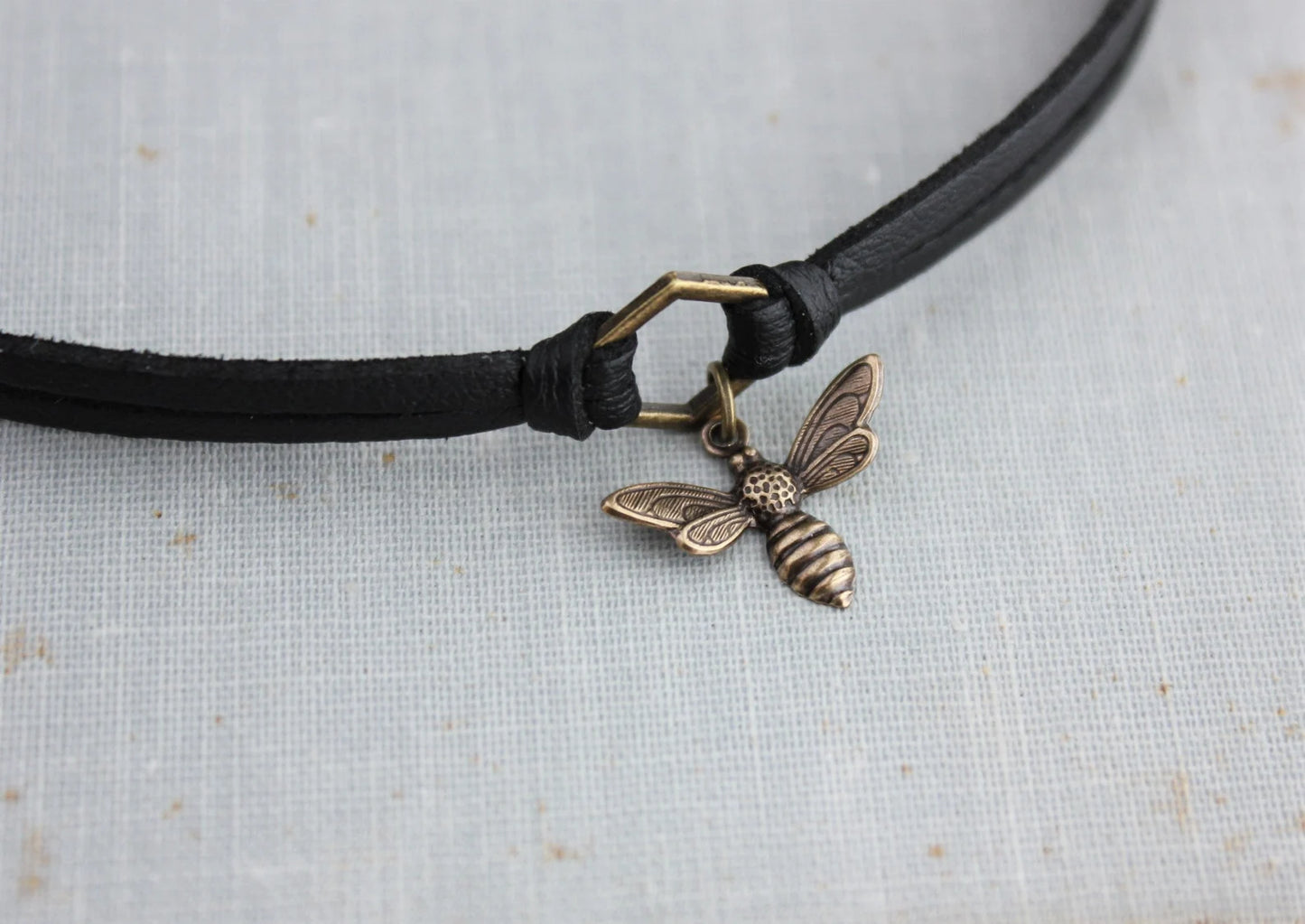 Bee Choker. Silver or Bronze