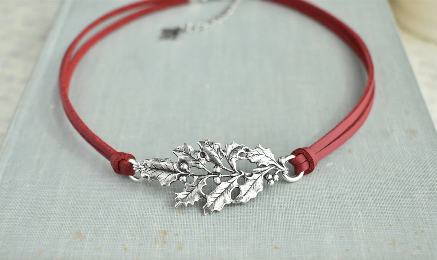 Christmas Holly Leather Choker