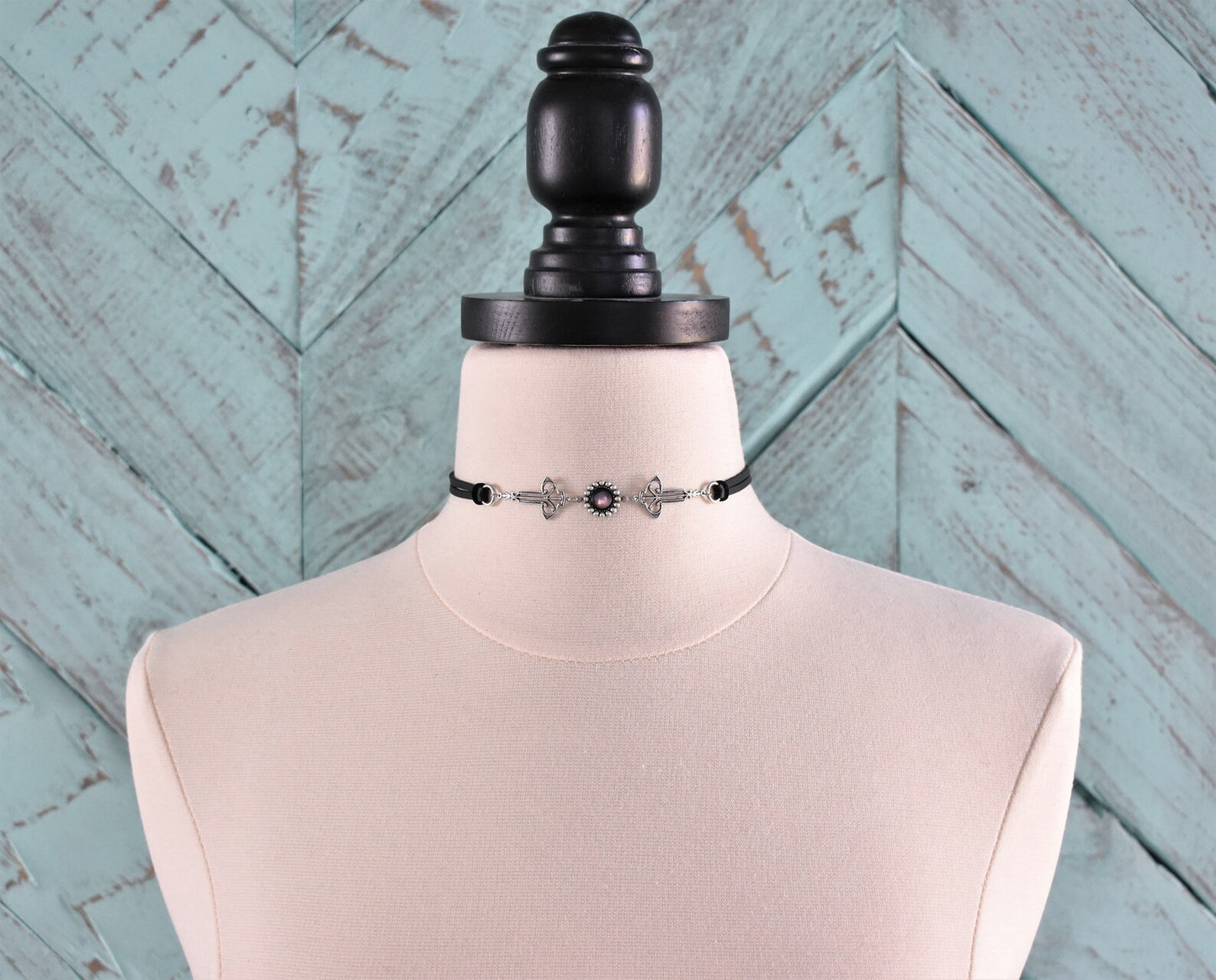 Black Pearl Choker