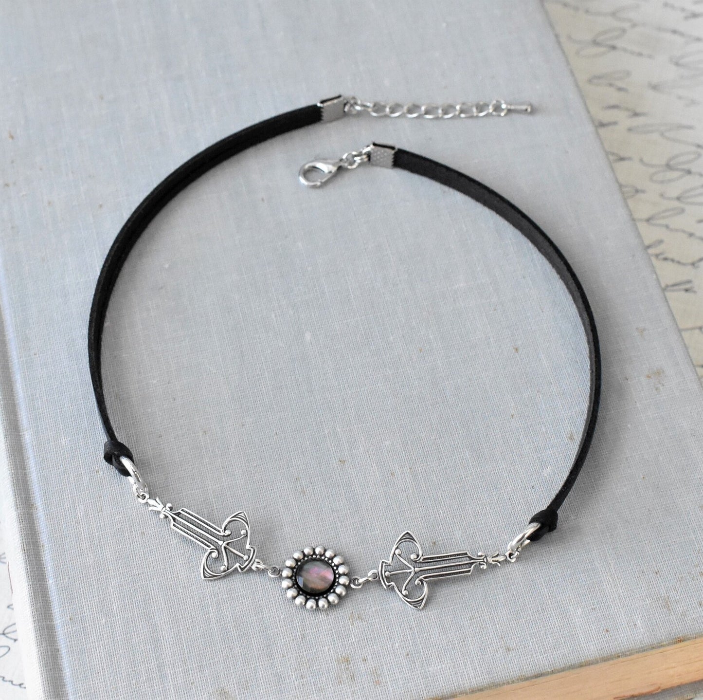 Black Pearl Choker