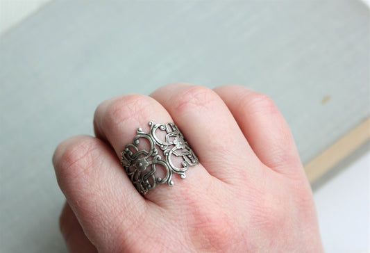 Antique Silver Filigree Statement Ring. Adjustable.