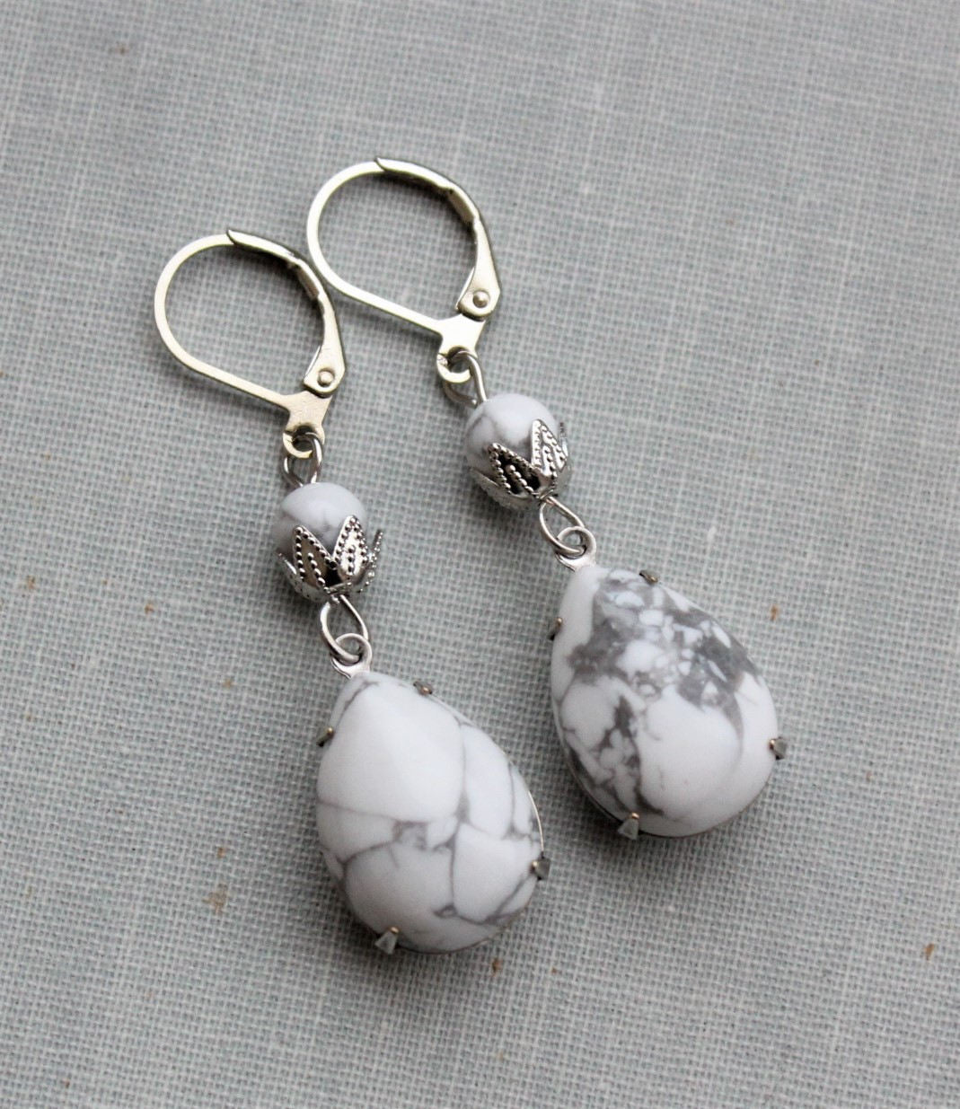 Howlite Earrings. Gemstone Earrings. White Howlite