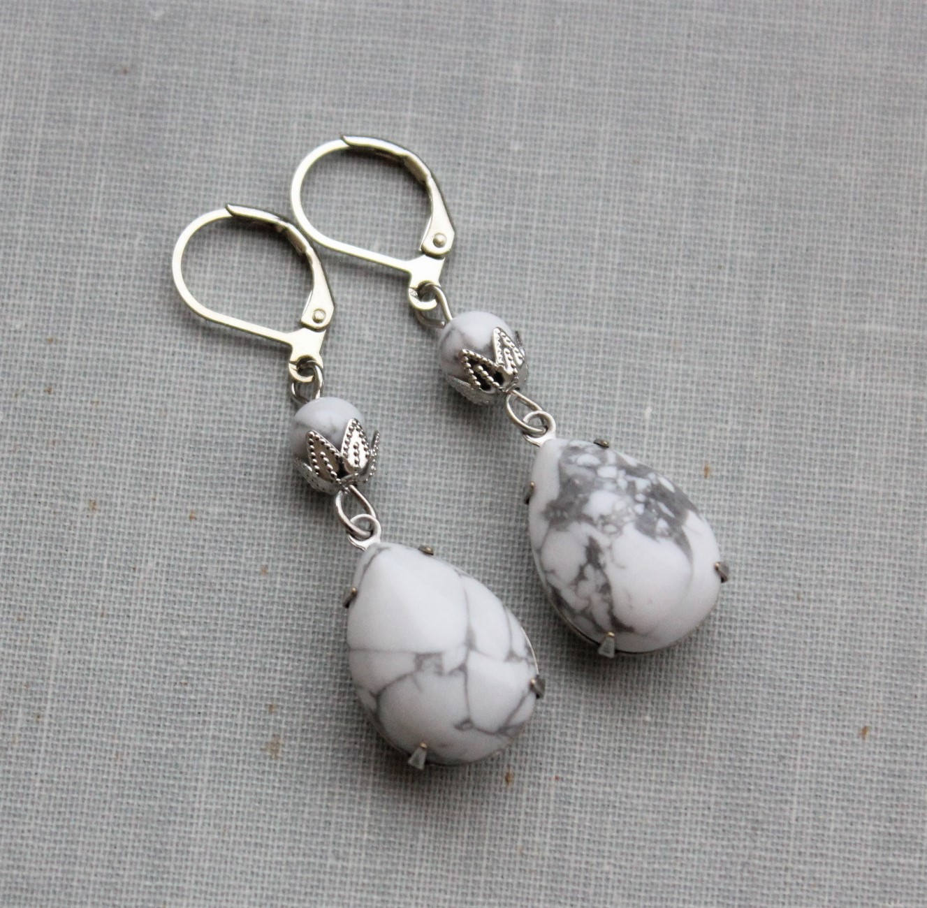 Howlite Earrings. Gemstone Earrings. White Howlite