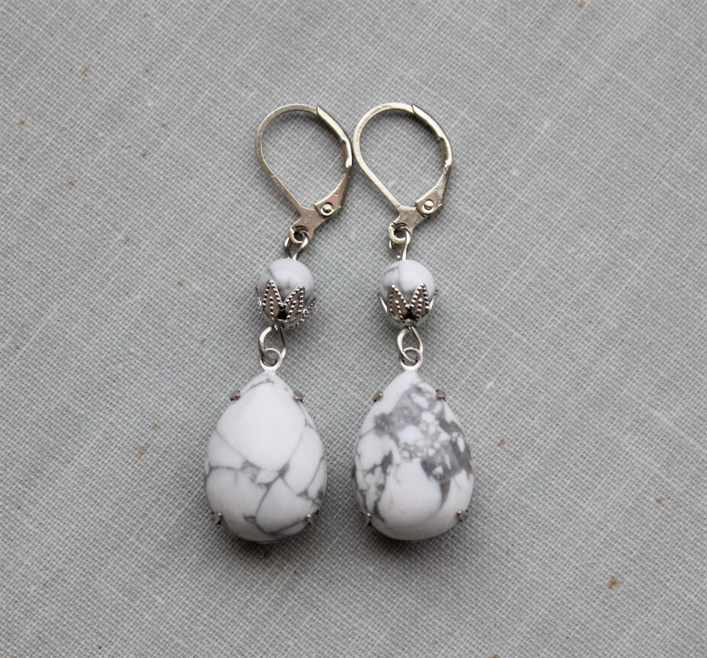 Howlite Earrings. Gemstone Earrings. White Howlite