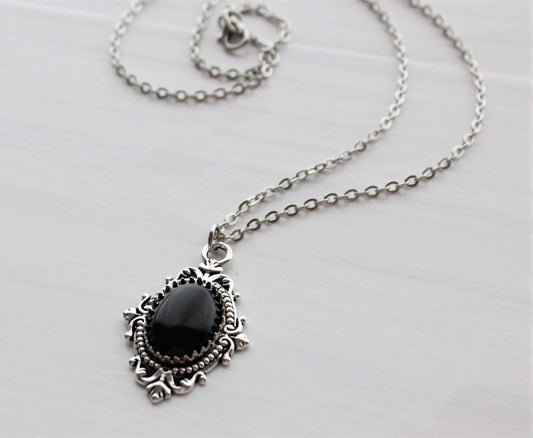 Black Onyx Necklace. Gemstone Necklace.