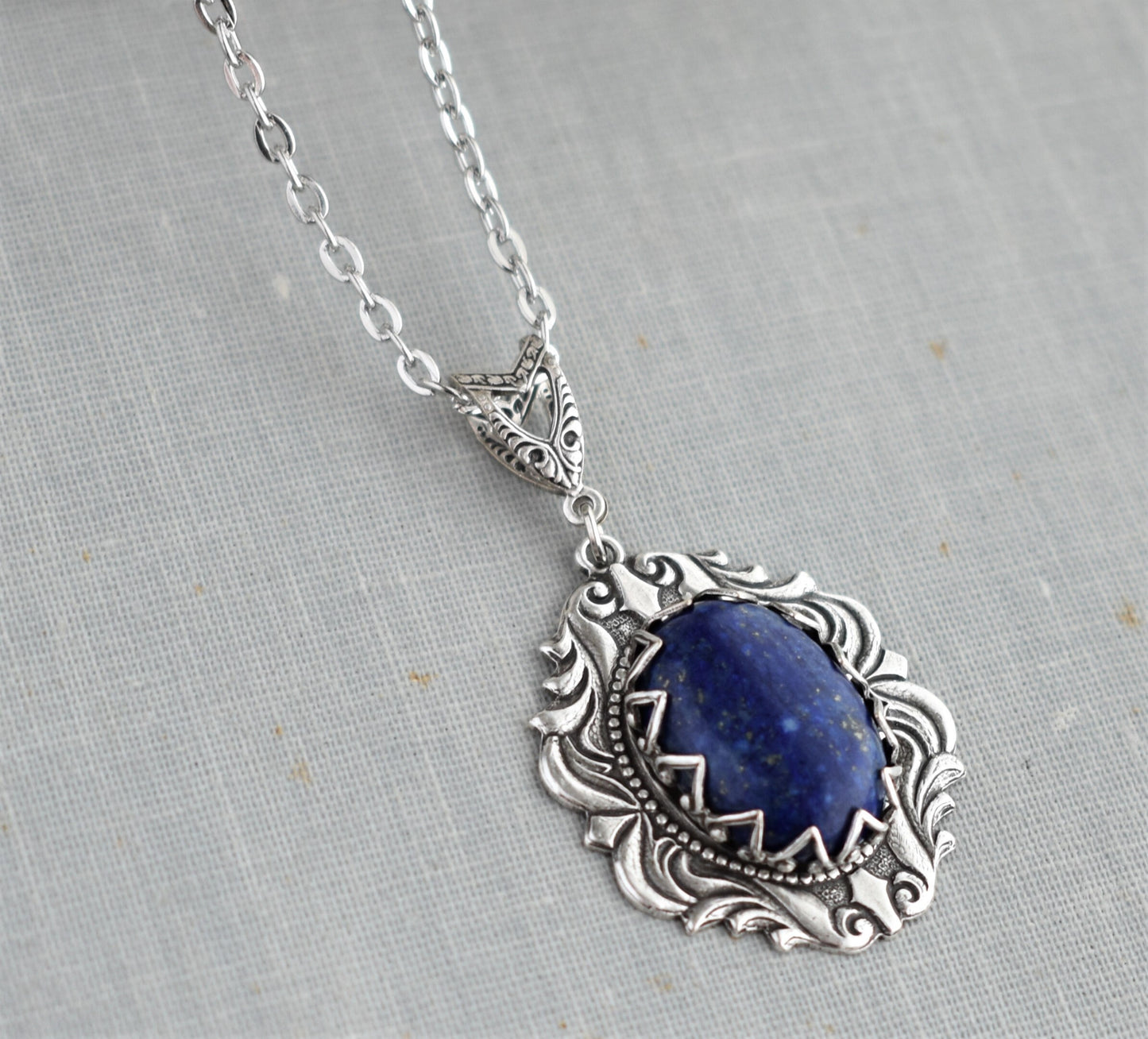 Lapis Lazuli Necklace. Gemstone Necklace