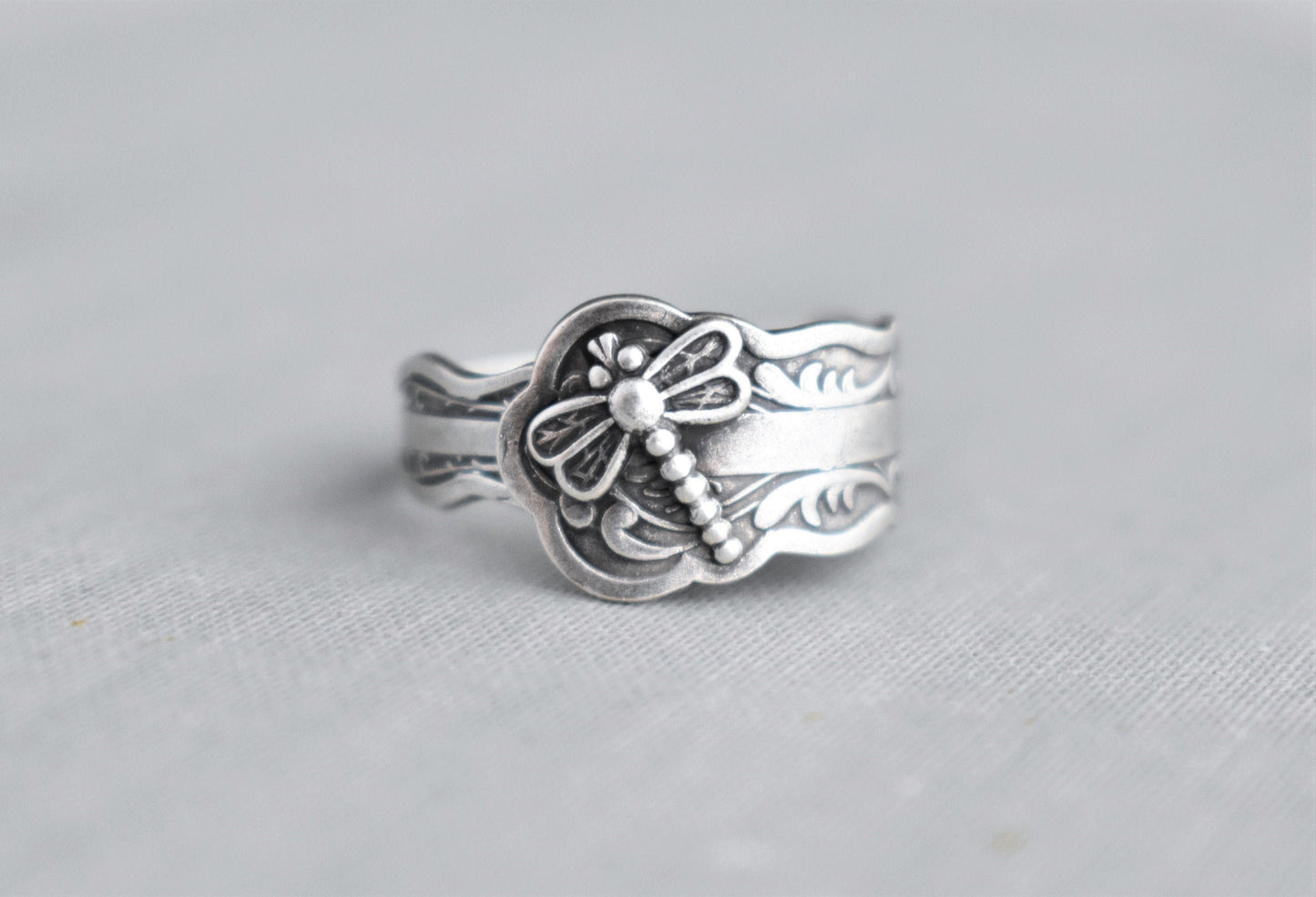 Dragonfly Spoon Ring. Dainty Ring