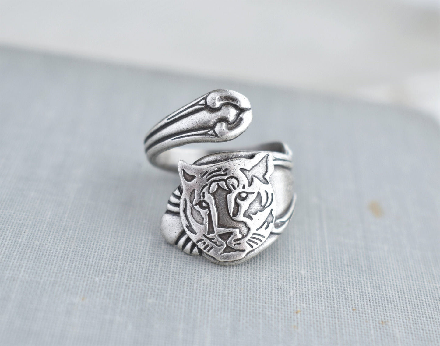 Tiger Spoon Ring